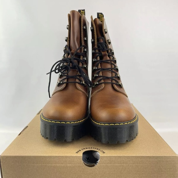 NEW Women’s Size 11 Dr Martens Leona Butterscotch Orleans 7-Eye Platform Boots - Picture 9 of 9